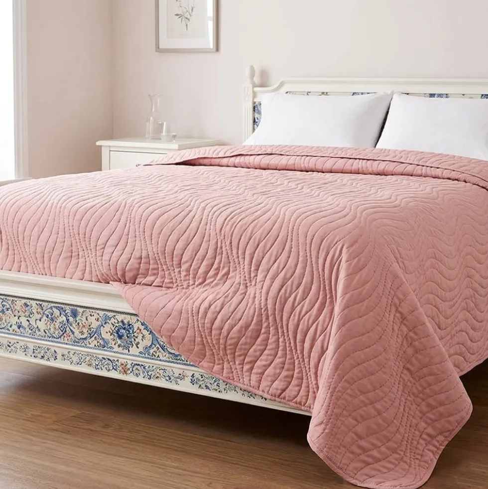 Acquista Online Trapuntino Sunny Wave Rosa Matrimoniale Leggero