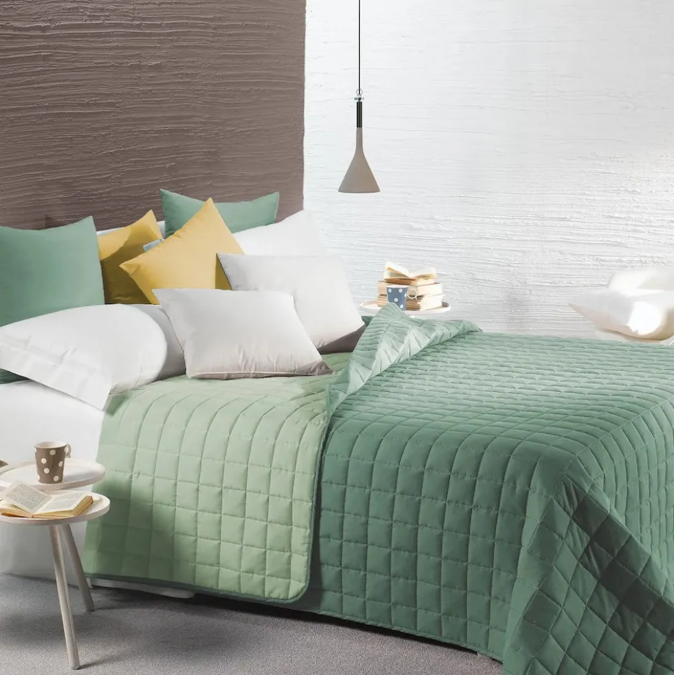 Copriletto Primaverile Modern in Microfibra Verde reversibile