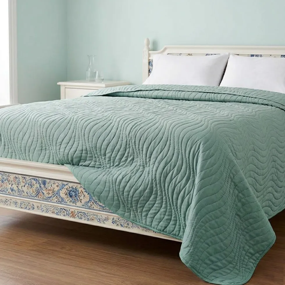 Trapuntino sottile Matrimoniale Design a Onde Sunny Wave verde